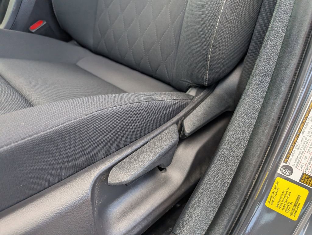 Used 2023 Toyota Corolla LE image 10