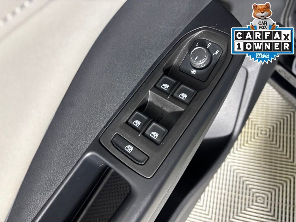 Used 2025 Volkswagen Taos SE AWD/4WD image 12