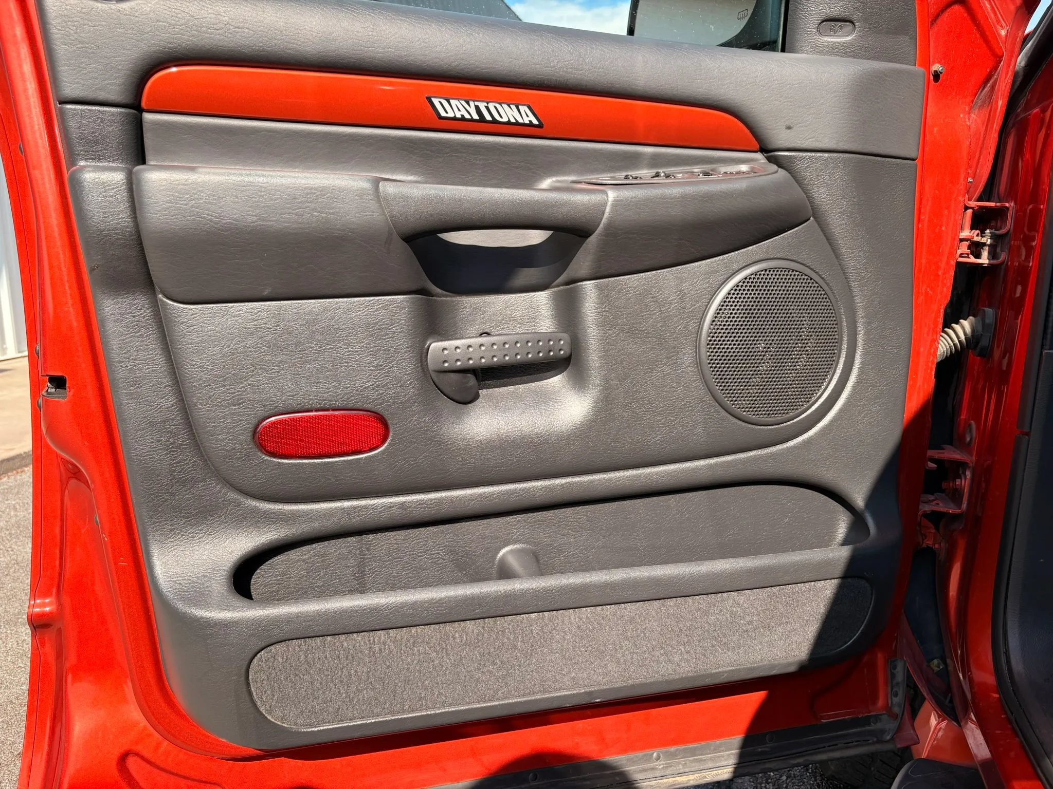 Used 2005 Dodge Ram 1500 Truck SLT w/ Daytona Edition Group AWD/4WD image 15