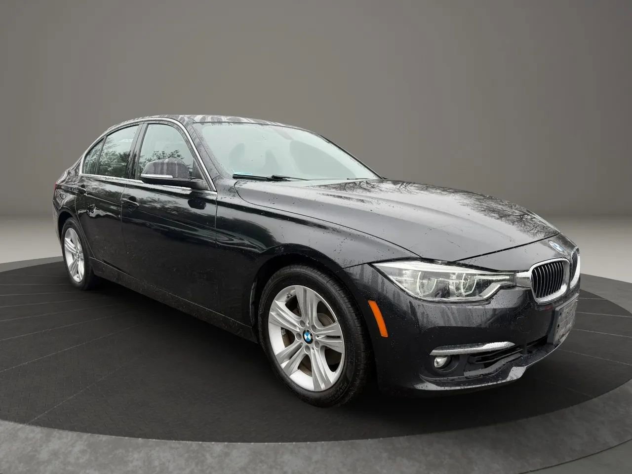 Used 2016 BMW 328i xDrive Sedan AWD/4WD image 3