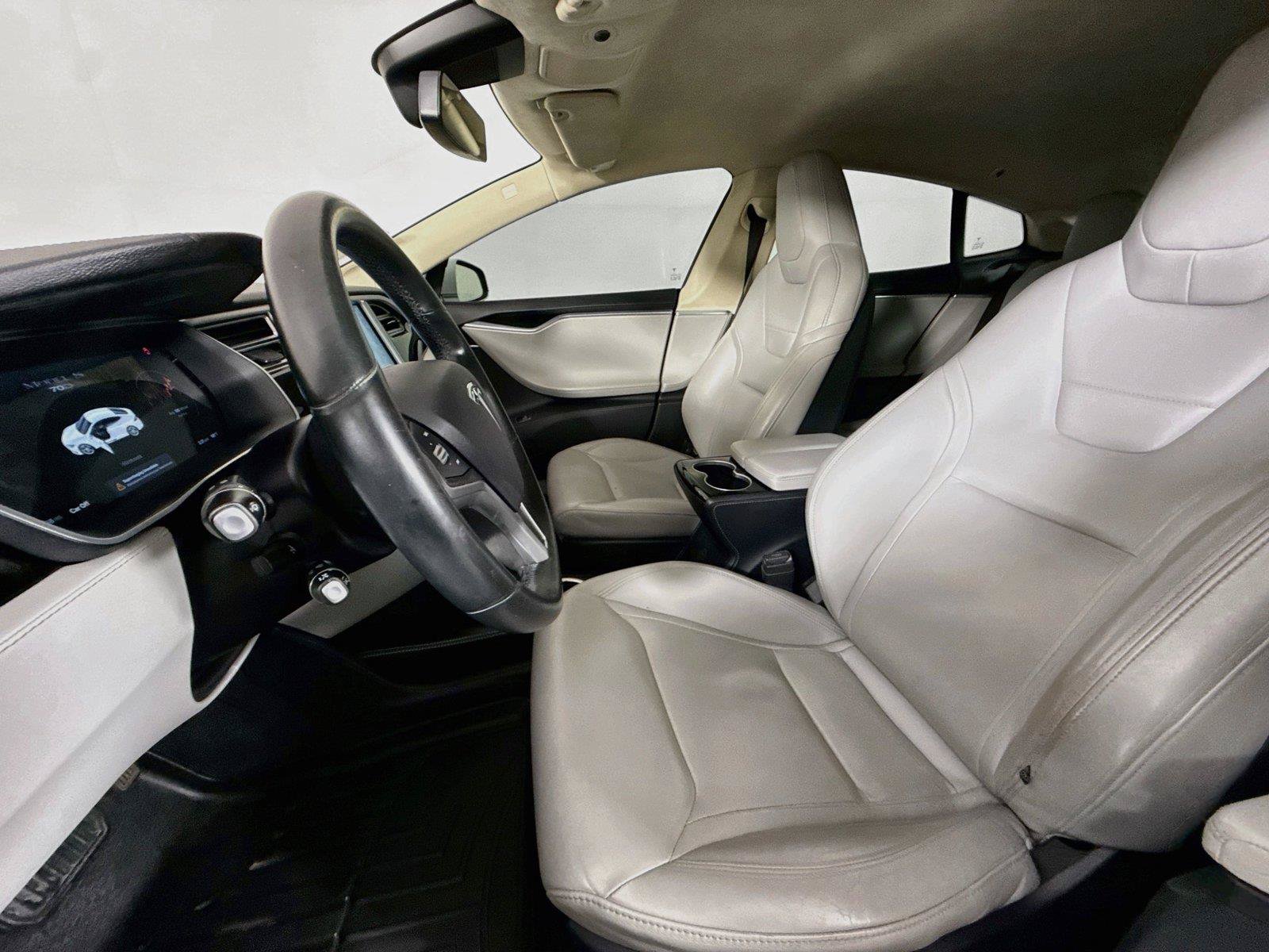 Used 2015 Tesla Model S 70D AWD/4WD image 3