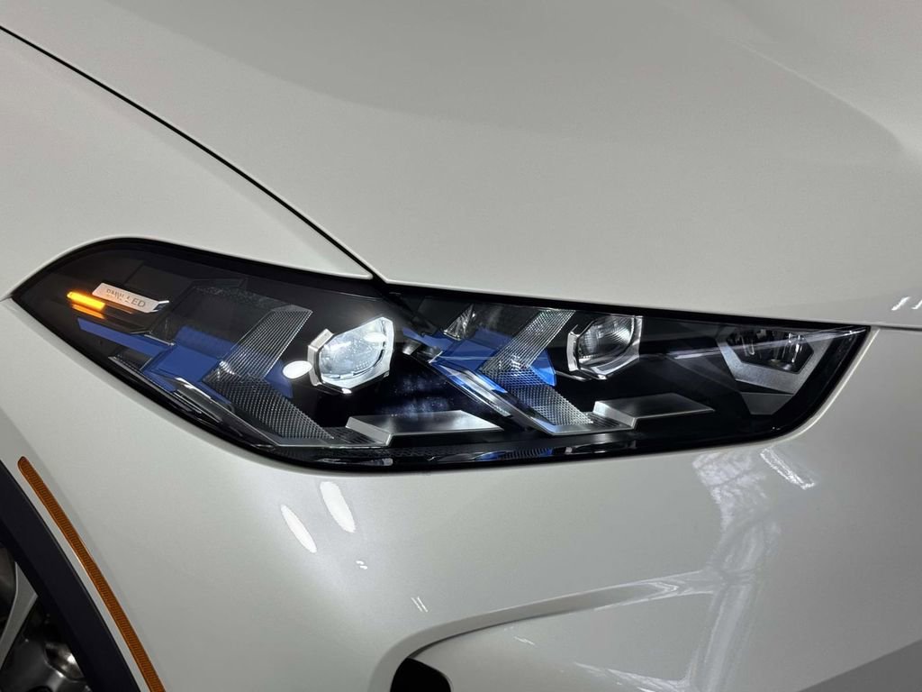 Used 2026 BMW X5 xDrive40i image 15