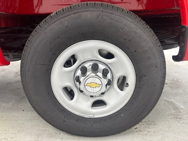 New 2026 Chevrolet Express 3500 w/ Driver Convenience Package RWD image 29