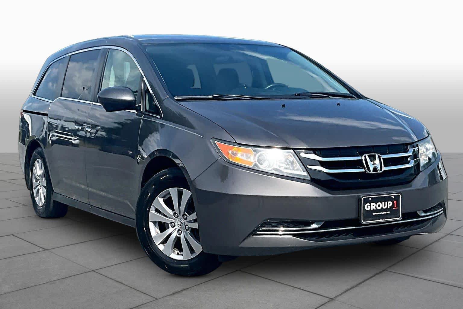 Used 2016 Honda Odyssey SE image 3