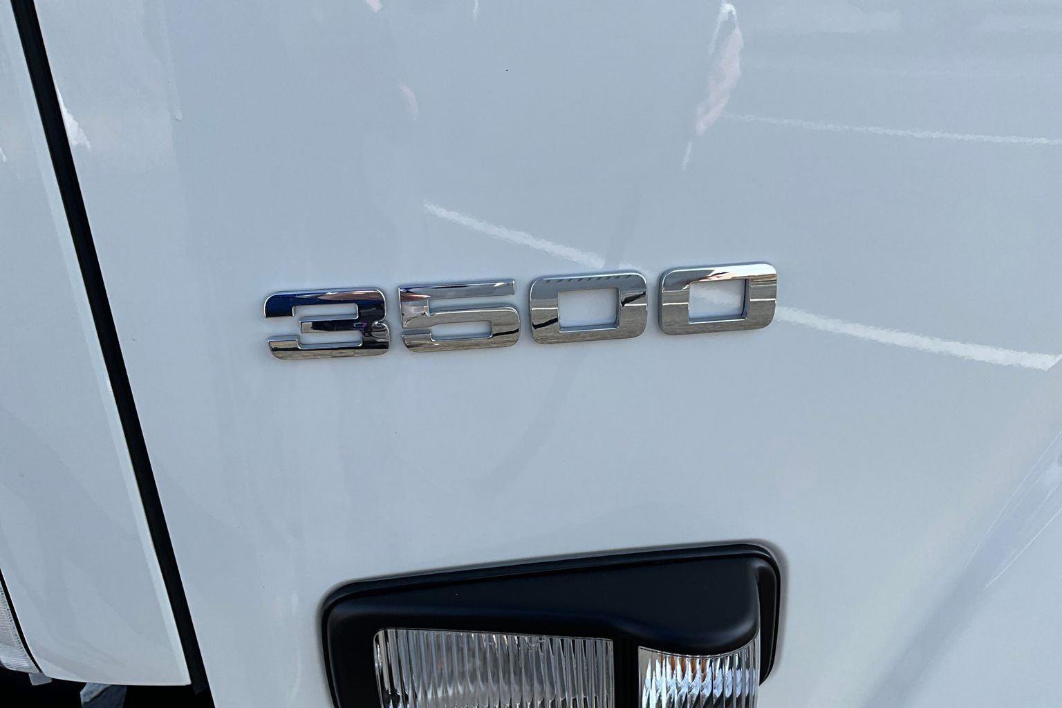 New 2025 Chevrolet Low Cab Forward image 8