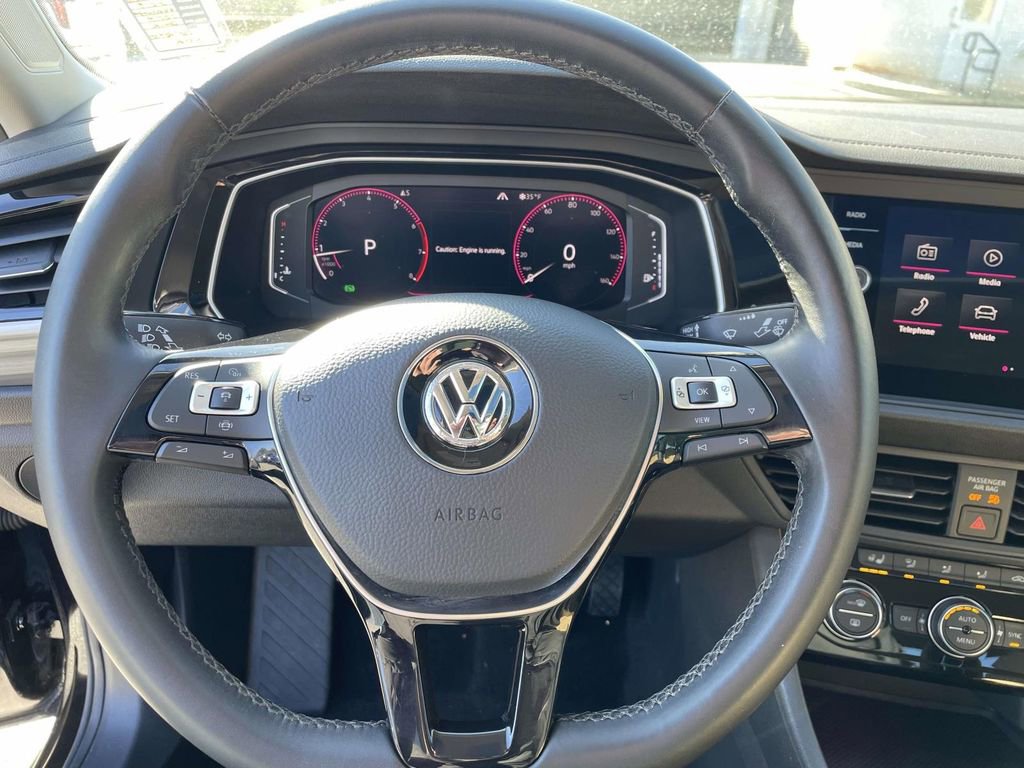 Used 2019 Volkswagen Jetta SEL image 21
