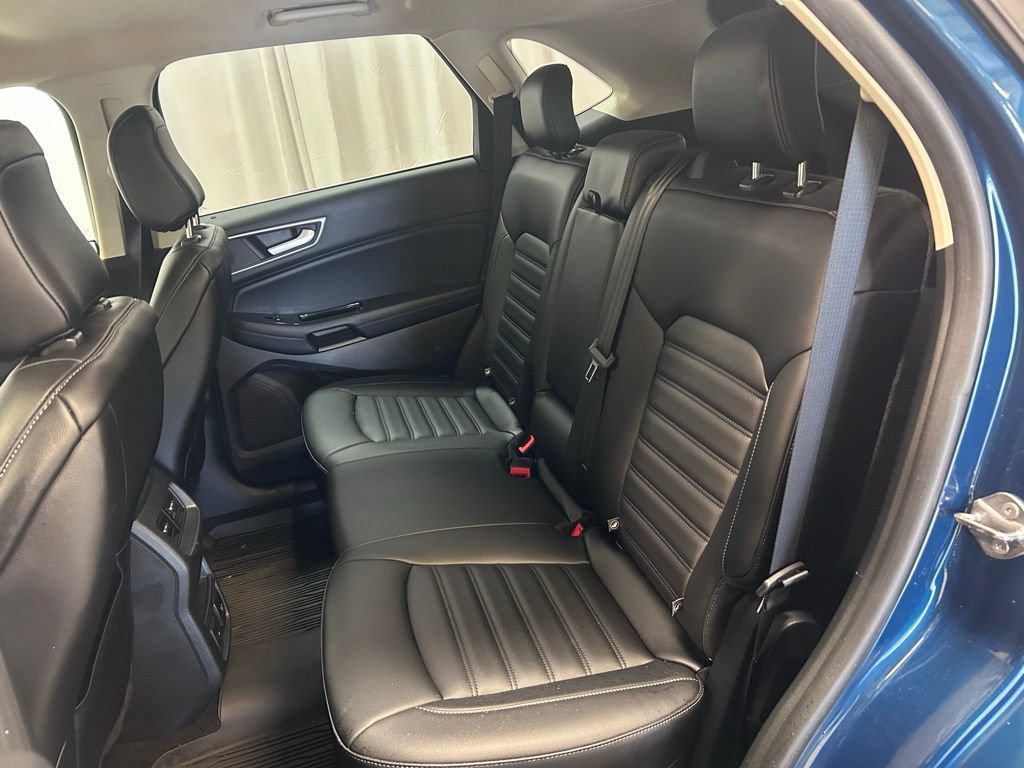 Used 2020 Ford Edge SEL w/ Convenience Package AWD/4WD image 18