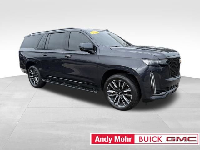 Used 2023 Cadillac Escalade ESV Sport AWD/4WD image 2
