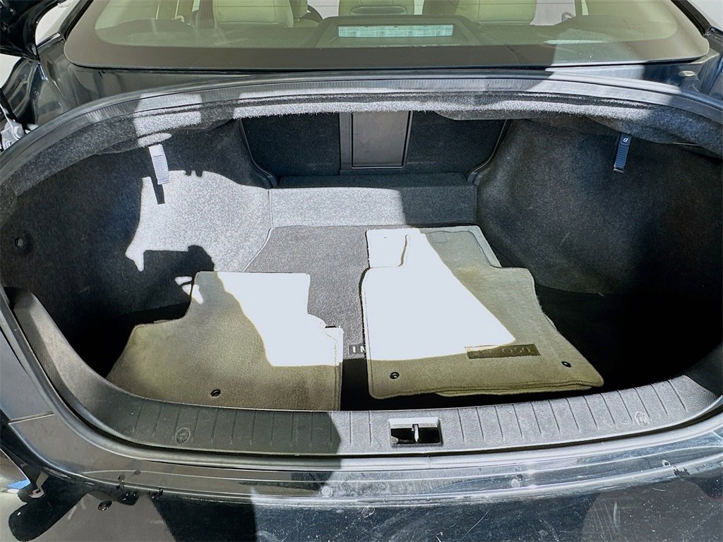 Used 2017 INFINITI Q50 3.0t Premium w/ Driver Assistance Package image 27