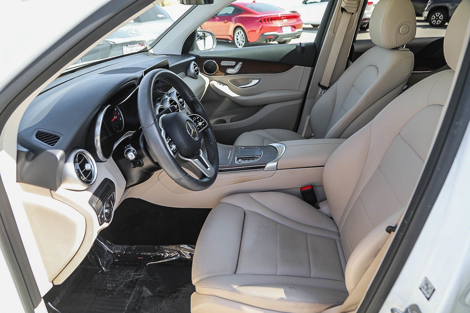 Used 2021 Mercedes-Benz GLC 300 image 17