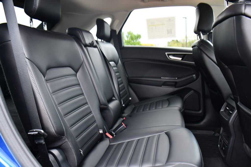 Used 2020 Ford Edge SEL w/ Convenience Package AWD/4WD image 17