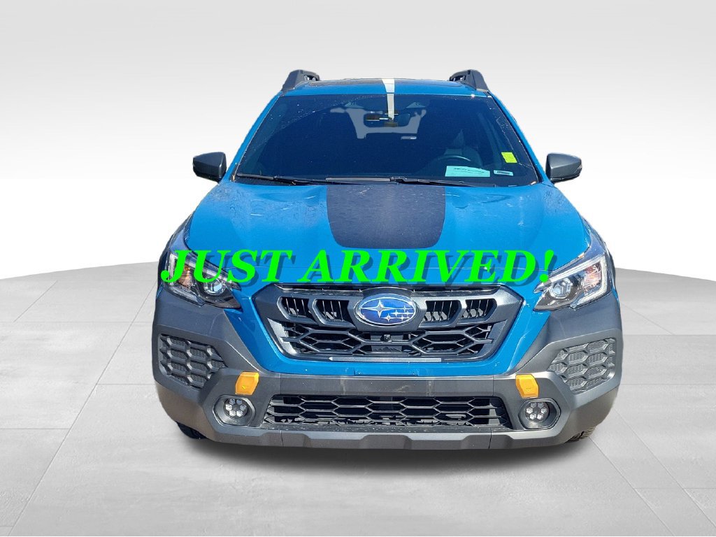 Used 2025 Subaru Outback Wilderness AWD/4WD image 2