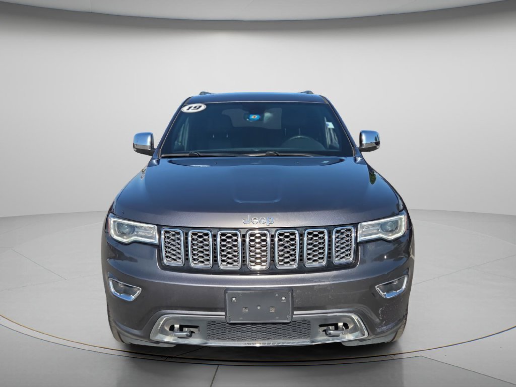 Used 2019 Jeep Grand Cherokee Overland AWD/4WD image 4