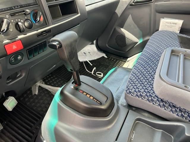 New 2024 Chevrolet Low Cab Forward image 22