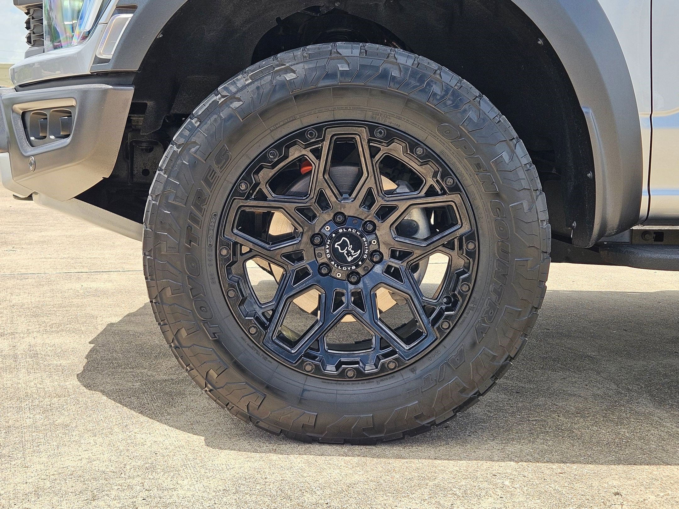 Certified 2022 Ford F150 Raptor w/ Equipment Group 801A High AWD/4WD image 13