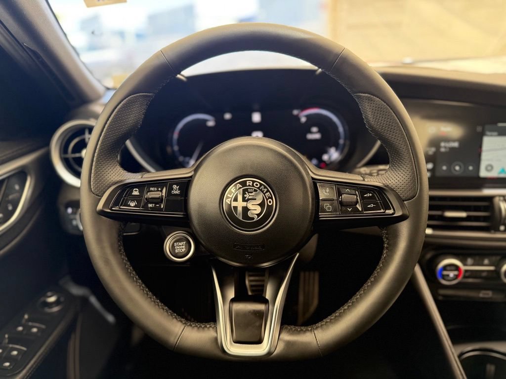 New 2026 Alfa Romeo Giulia w/ Driving Assist Package RWD image 22