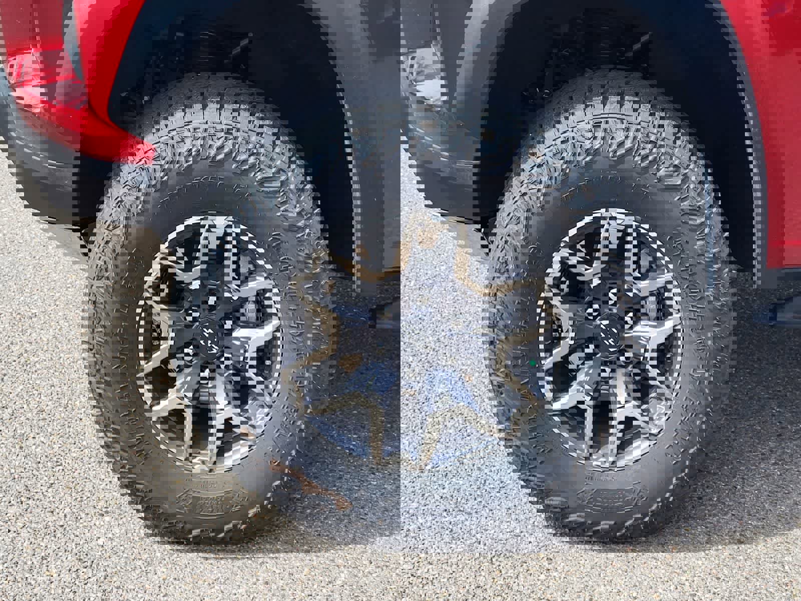 Used 2025 Chevrolet Colorado ZR2 w/ Technology Package image 9