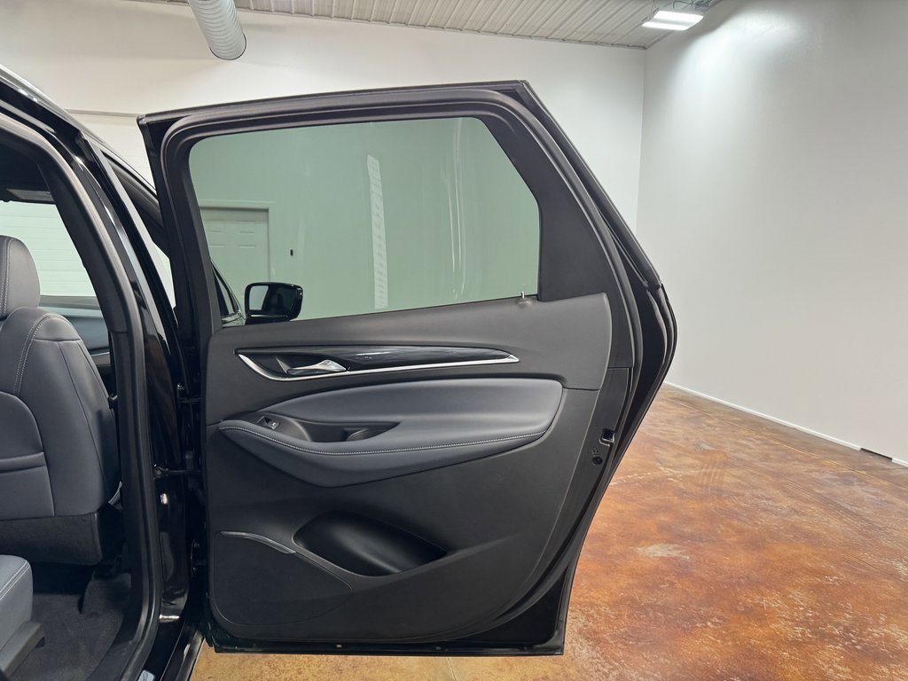 Used 2024 Buick Enclave Premium image 64