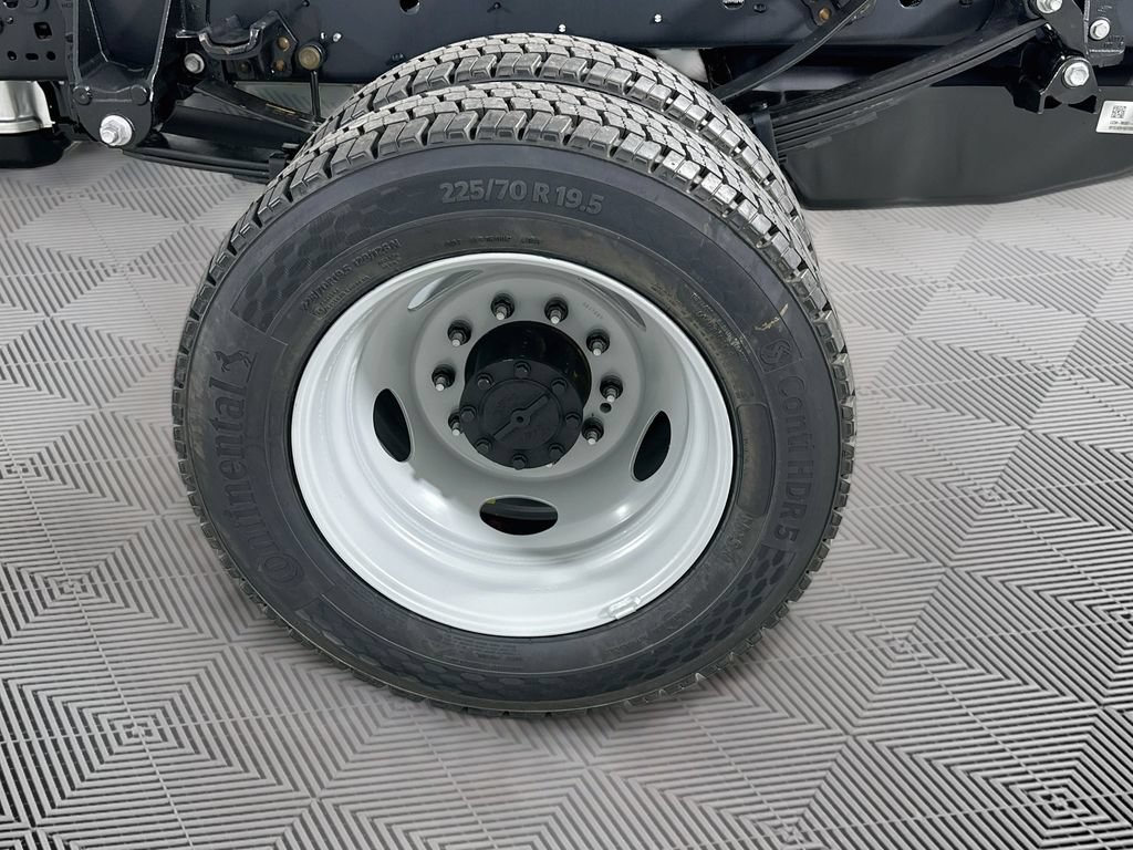 New 2026 Ford F450 XL AWD/4WD image 18