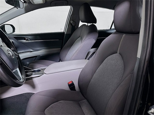 Used 2024 Toyota Camry LE image 11
