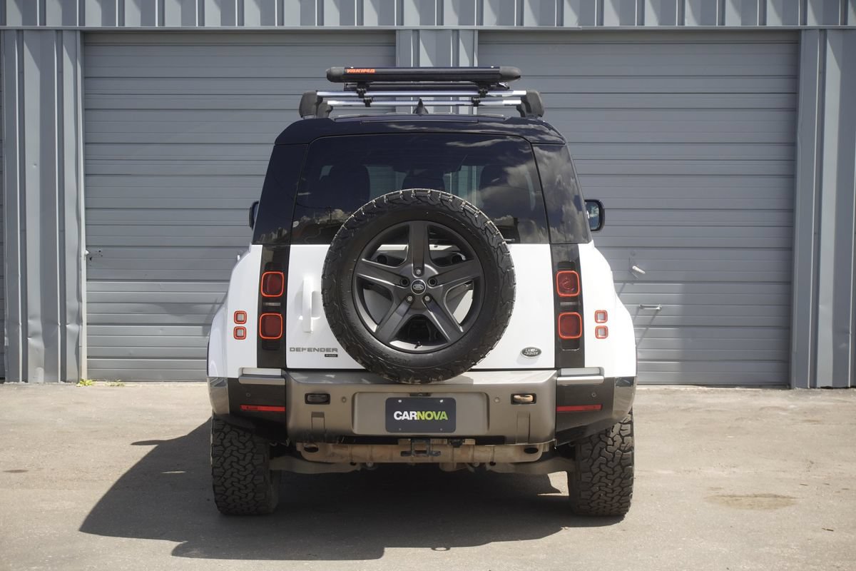Used 2022 Land Rover Defender 110 X-Dynamic SE AWD/4WD image 4