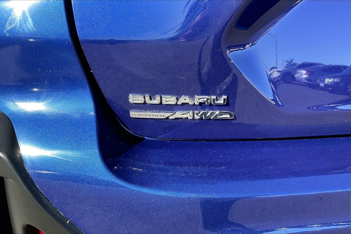 Used 2025 Subaru Crosstrek 2.5i Premium AWD/4WD image 8