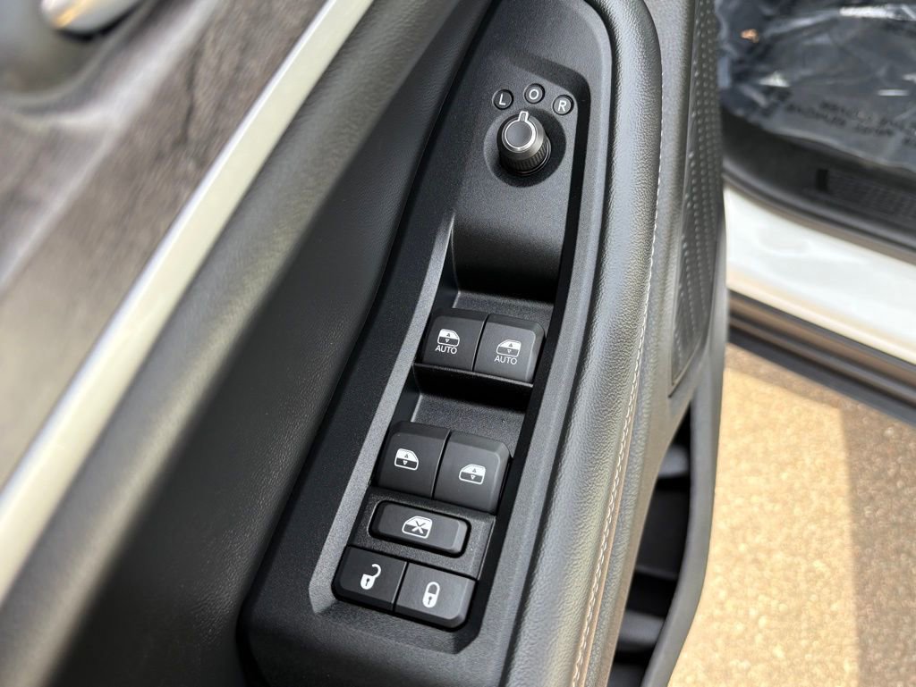 Certified 2023 Jeep Grand Cherokee Limited w/ Luxury Tech Group II AWD/4WD image 19