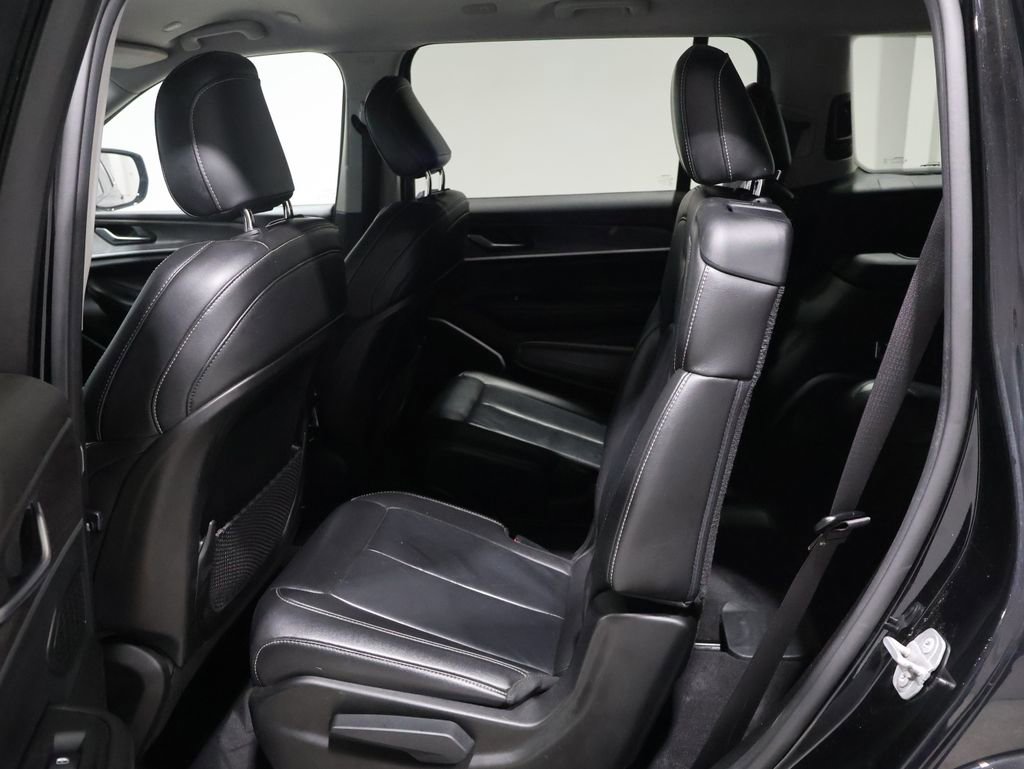 Used 2021 Jeep Grand Cherokee L Limited image 19