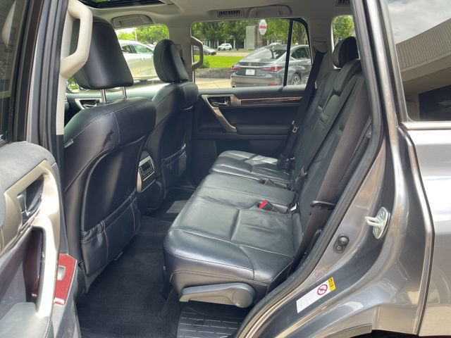 Used 2018 Lexus GX 460 Premium w/ Premium Package AWD/4WD image 34