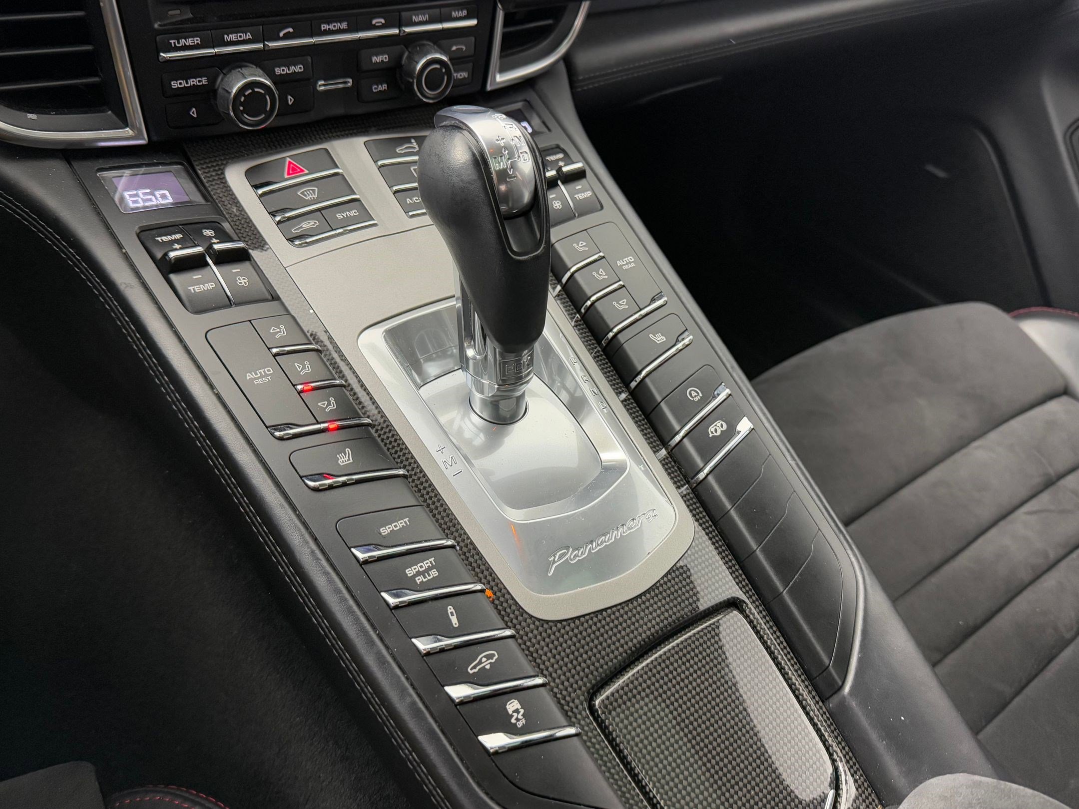 Used 2016 Porsche Panamera GTS image 26