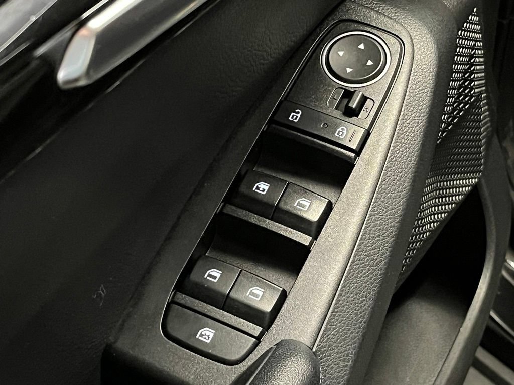 Used 2021 Kia Seltos S FWD image 14