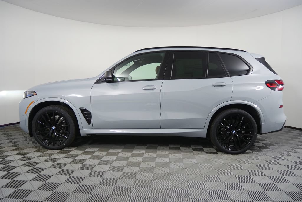 Used 2026 BMW X5 xDrive40i w/ M Sport Package AWD/4WD image 2