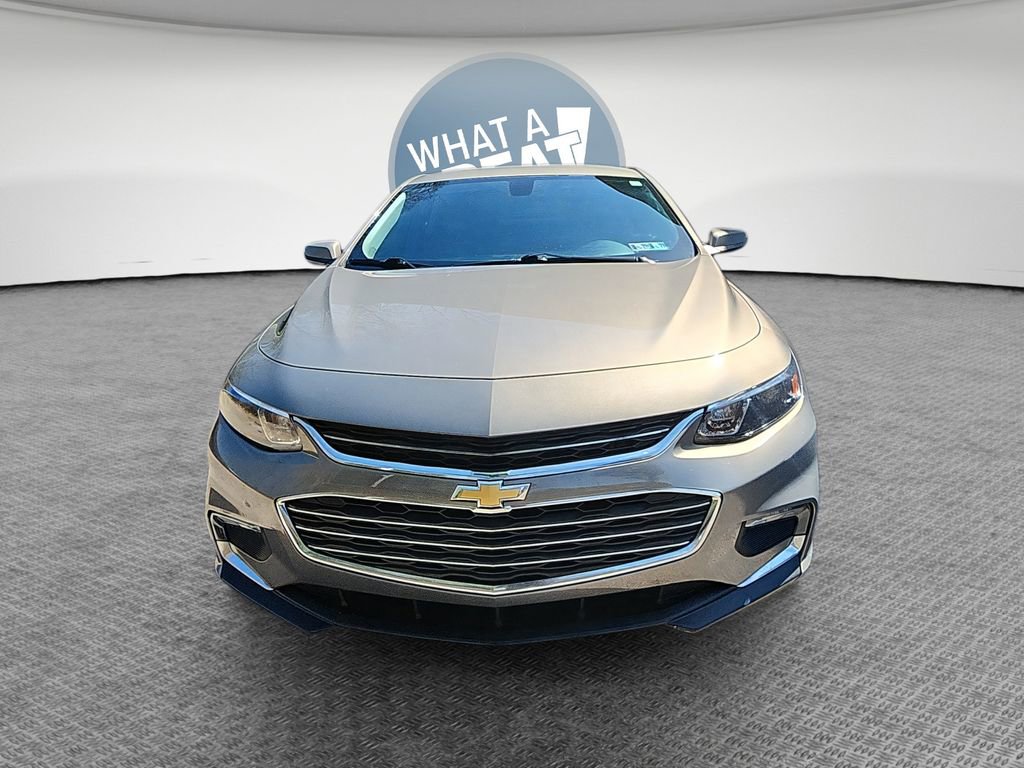 Used 2017 Chevrolet Malibu LT FWD image 10