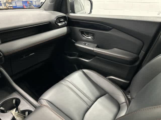 Certified 2025 Honda Pilot TrailSport image 13