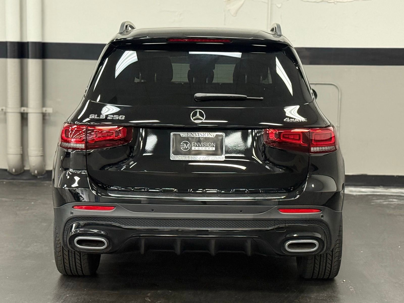 Used 2023 Mercedes-Benz GLB 250 4MATIC image 10