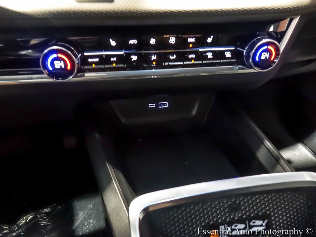 New 2027 Chevrolet Equinox LT w/ Convenience Package II FWD image 21
