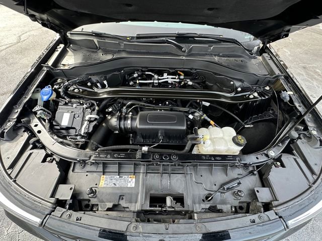 Used 2023 Ford Explorer ST-Line w/ Class IV Trailer Tow Package image 31