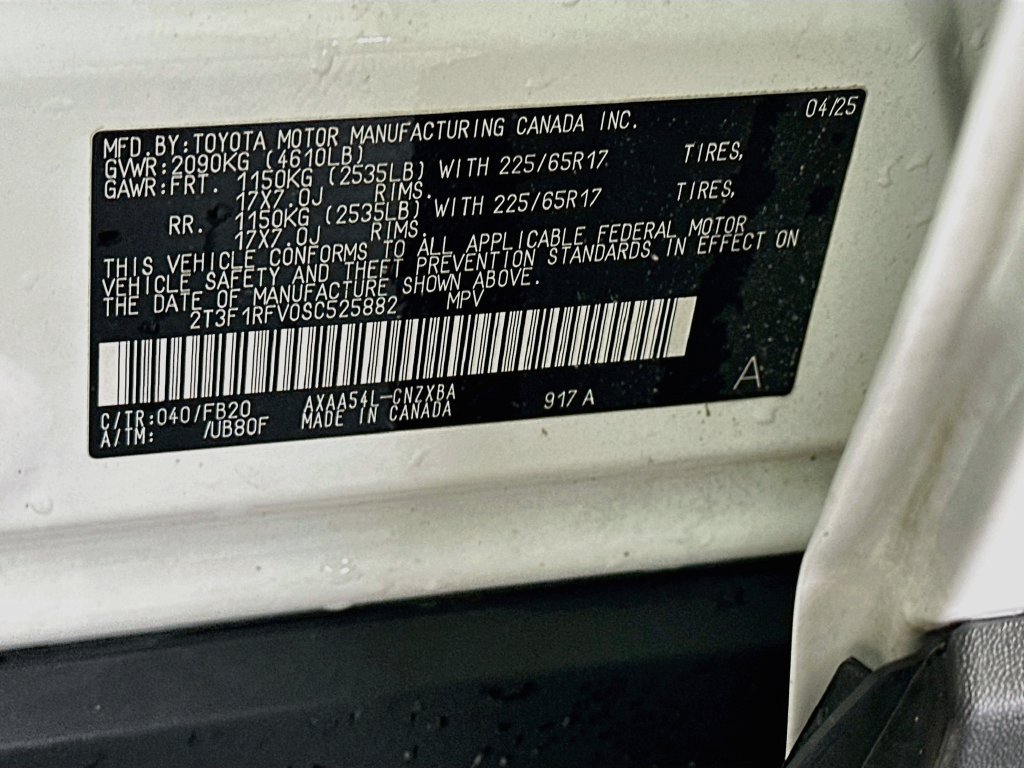 Used 2025 Toyota RAV4 LE AWD/4WD image 34