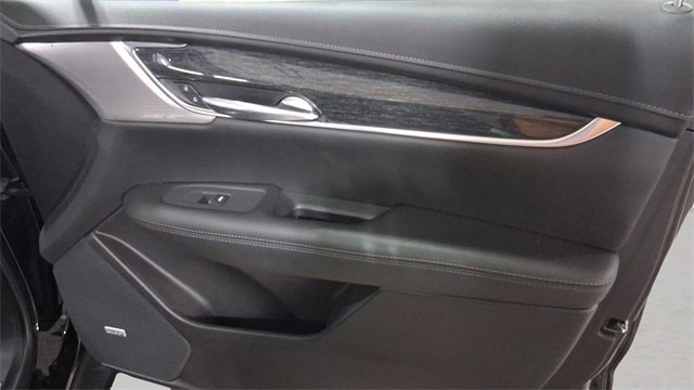 Used 2022 Cadillac XT5 Premium Luxury w/ Technology Package image 17