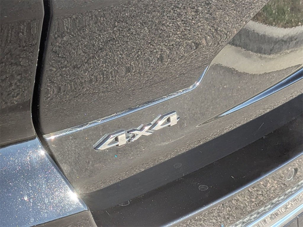 Used 2022 Jeep Grand Cherokee Overland w/ Luxury Tech Group IV image 12