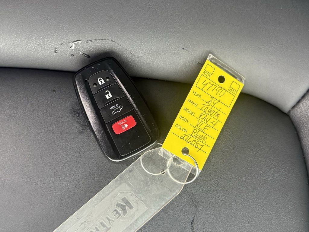 Used 2024 Toyota RAV4 XLE Premium image 24