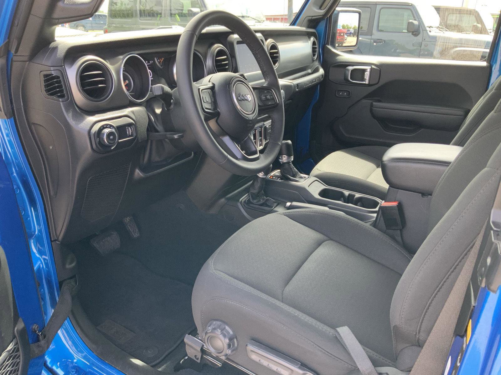 Used 2023 Jeep Wrangler Sport AWD/4WD image 23