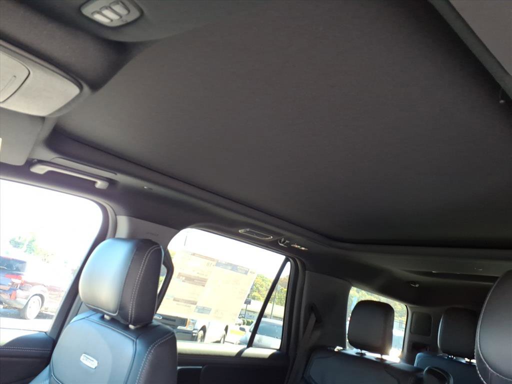 New 2025 Ford Expedition Platinum w/ Stealth Performance Package image 10