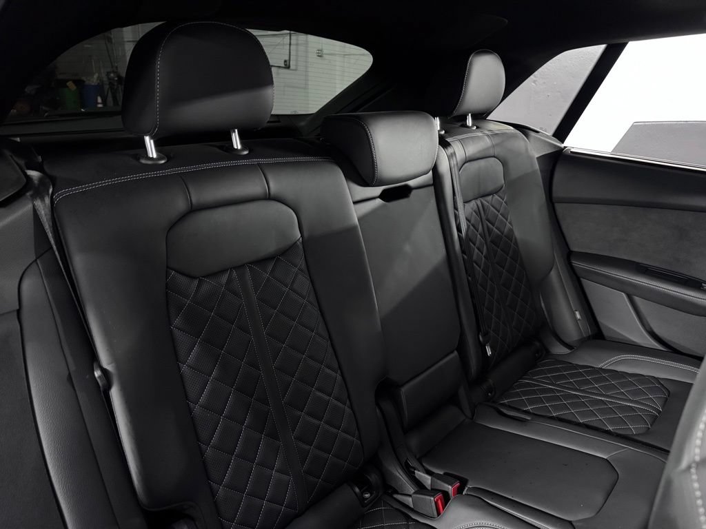Used 2024 Audi SQ8 Premium Plus AWD/4WD image 47