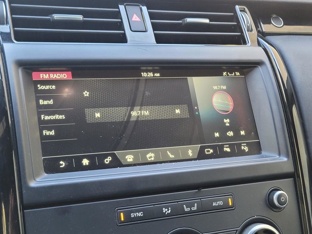 Used 2020 Land Rover Discovery SE image 24