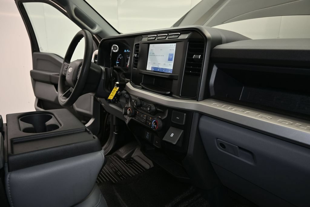 Used 2024 Ford F350 XL AWD/4WD image 12