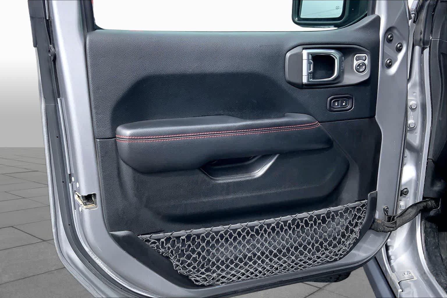 Used 2018 Jeep Wrangler Unlimited Rubicon AWD/4WD image 22