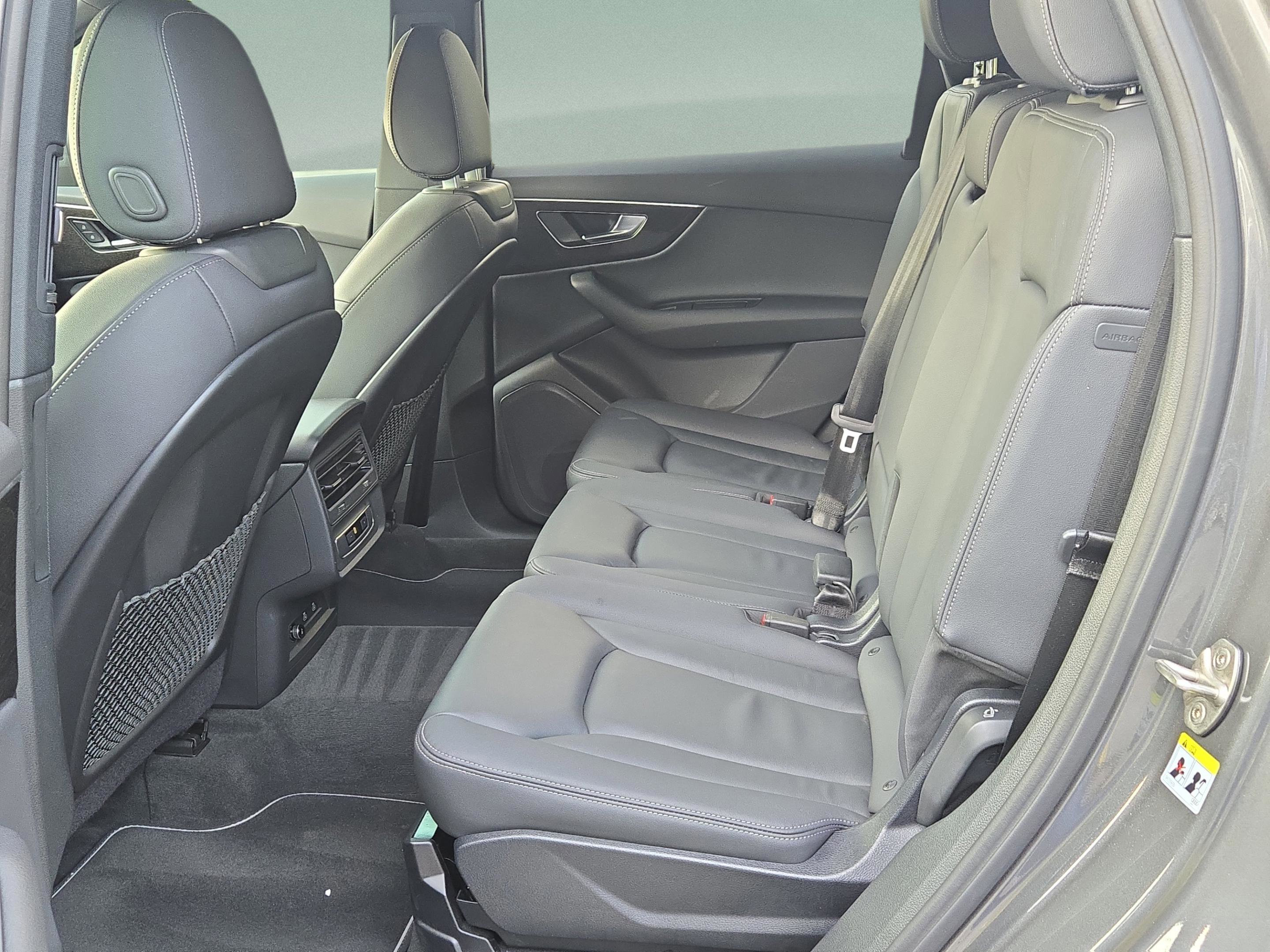 Used 2025 Audi Q7 2.0T Premium w/ Convenience Package image 10