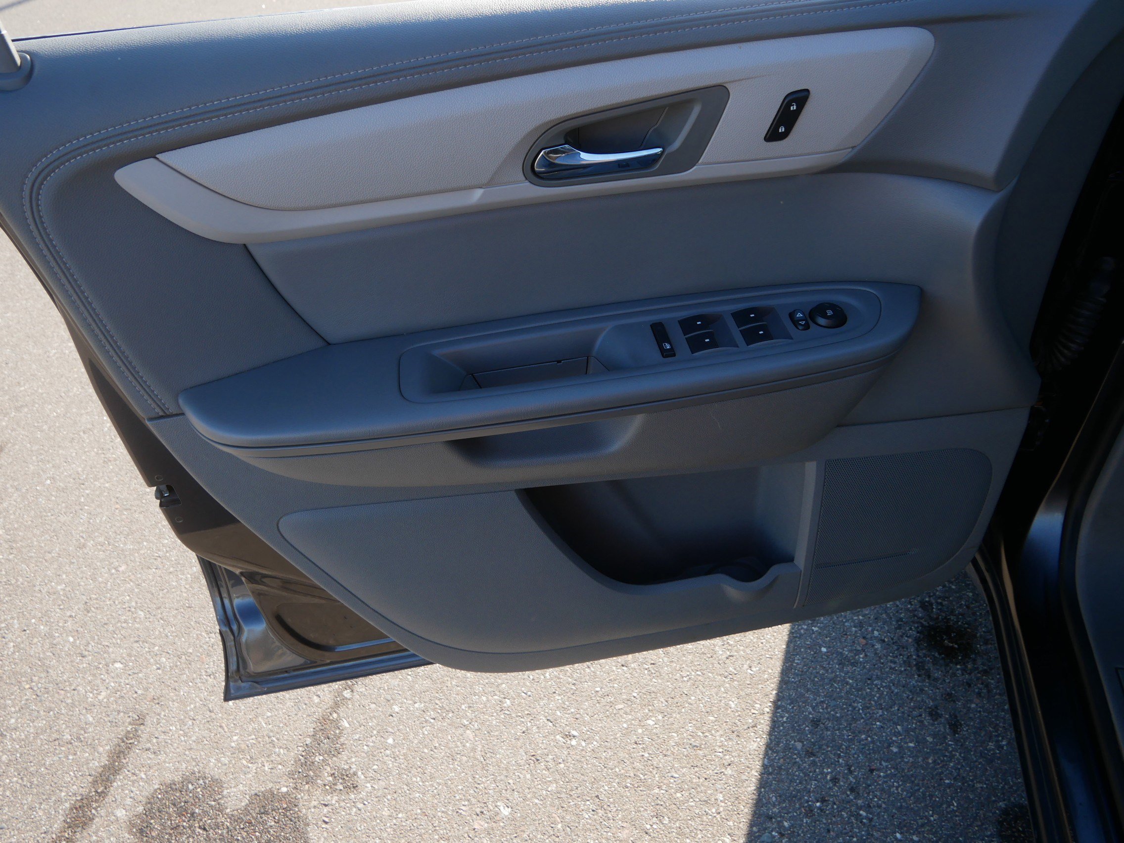 Used 2016 Chevrolet Traverse LS AWD/4WD image 21