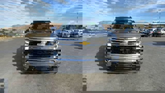 New 2026 Chevrolet Silverado 1500 LT image 3